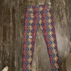 lularoe patterned leggings